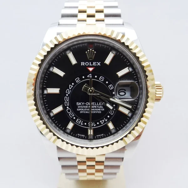23049777 r2e5b52mierf1moe8zcht65e ExtraLarge 600x600 - Rolex Sky-Dweller ref. 326933 anno 2021 Black dial Jubilee Full set