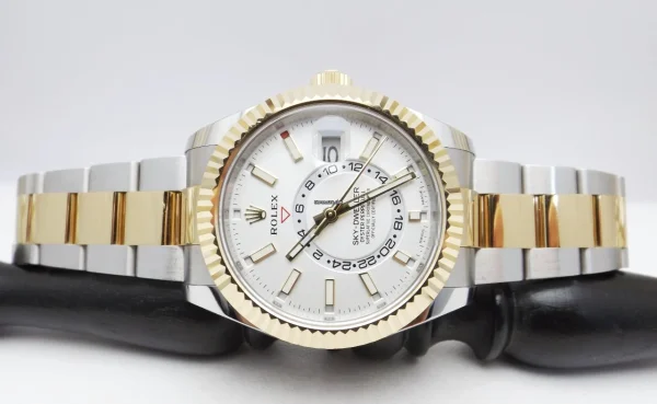 4 1 600x369 - Rolex Sky-Dweller white dial 2019 top condition full set