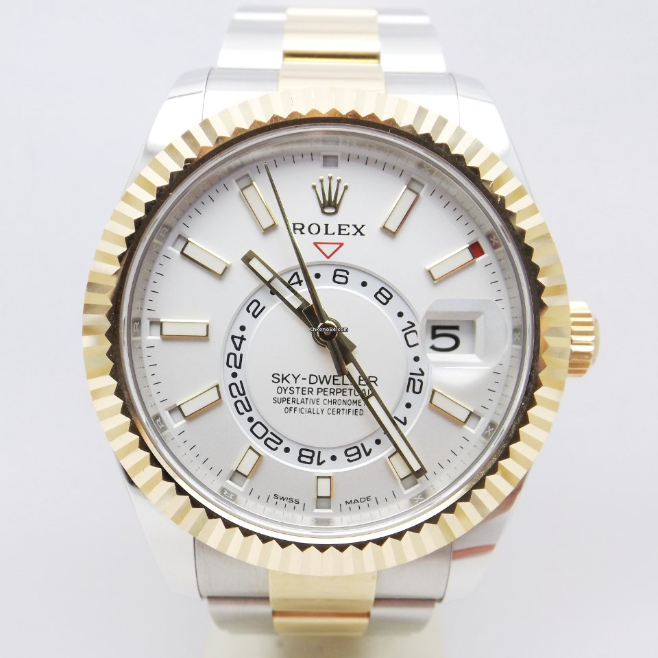 Rolex Sky Dweller white dial 2019 top condition full set Lo Smeraldo