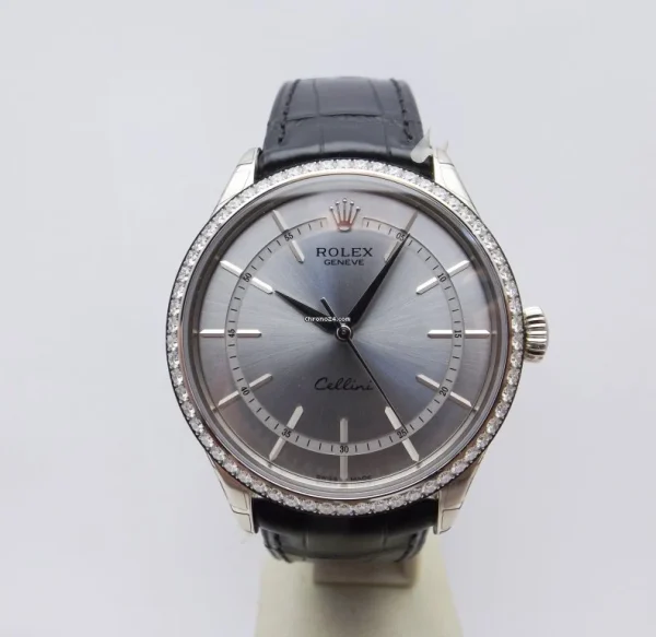9570128 r8hltieob5dr5ettmwnkmto1 ExtraLarge 1 600x583 - Rolex Cellini Time white gold 39mm silver ref. 50709RBR NEW full stickers