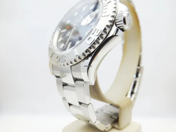 26032185 fum7ewv30hmfkf67ghkohuhq ExtraLarge 600x450 - Rolex Yacht-Master 40 ref. 116622 like new 2019 full set