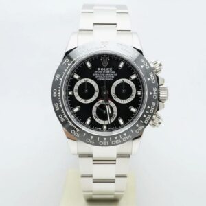 Rolex Daytona ref. 116500LN Black dial top condition like new 2018 B&P
