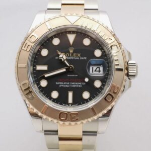 Rolex Yacht-Master 40 ref. 126621 black dial 2023 like new unpolished Everose